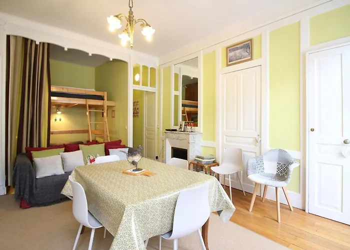 Appartement 2* Hyper-centre Avec Balcon Et Wifi - Fr-1-608-69