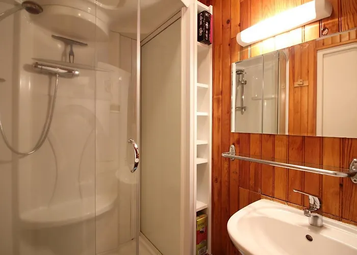 2* Hyper-centre Avec Balcon Et Wifi - Fr-1-608-69 Le Mont-Dore